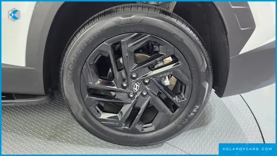 HYUNDAI TUCSON GASOLINE 1.6 TURBO 4WD