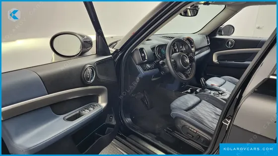 MINI COUNTRYMAN ALL4 CLASSIC LAUNCH PACK