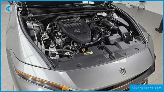 TOYOTA CROWN 2.4 4WD DUAL BOOST HYBRID