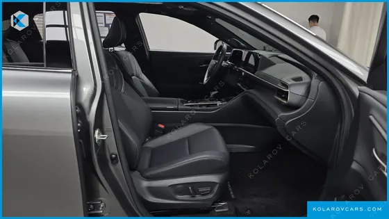 TOYOTA CROWN 2.4 4WD DUAL BOOST HYBRID
