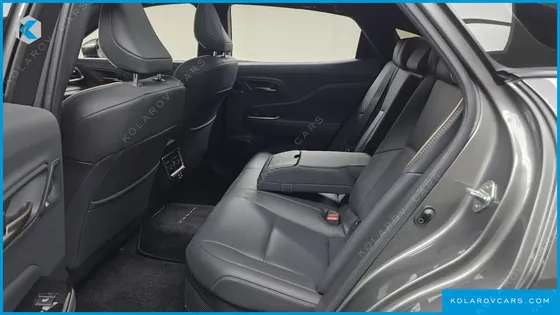 TOYOTA CROWN 2.4 4WD DUAL BOOST HYBRID