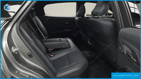 TOYOTA CROWN 2.4 4WD DUAL BOOST HYBRID