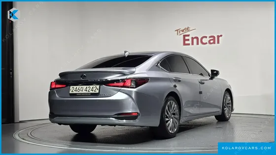 LEXUS ES EXECUTIVE