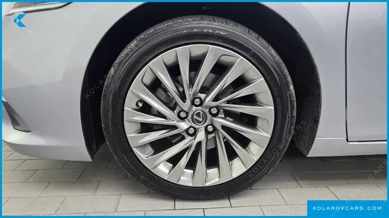 LEXUS ES EXECUTIVE