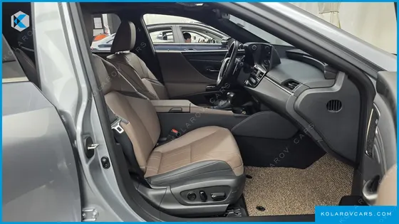 LEXUS ES EXECUTIVE
