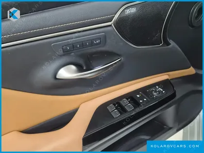 LEXUS ES EXECUTIVE