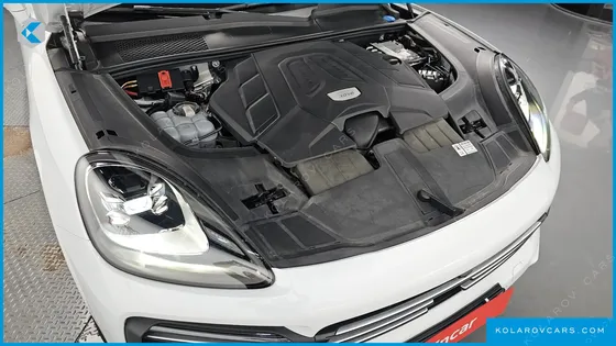 PORSCHE CAYENNE 3.0