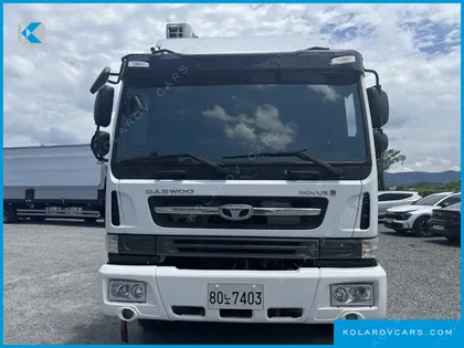 TATA DAEWOO NOBUS MID-SIZE TRUCK ROYAL
