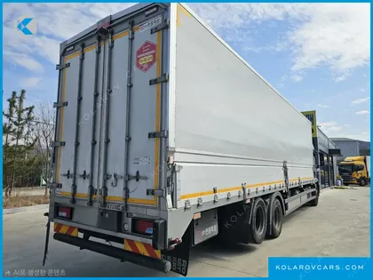 MAN TRUCK CARGO TRUCK 6X2