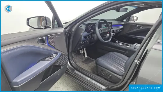 KIA K8 2.5 GASOLINE 2WD