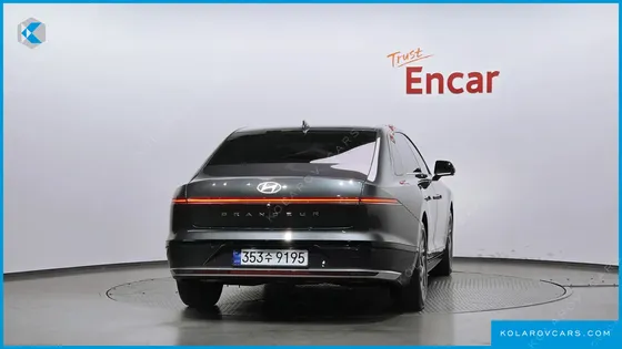 HYUNDAI GRANDEUR PREMIUM