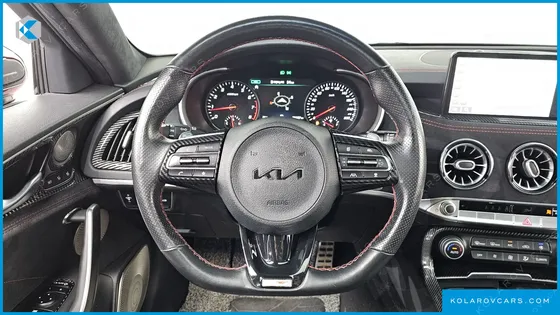 KIA STINGER 2.5 MASTERS ACRO EDITION