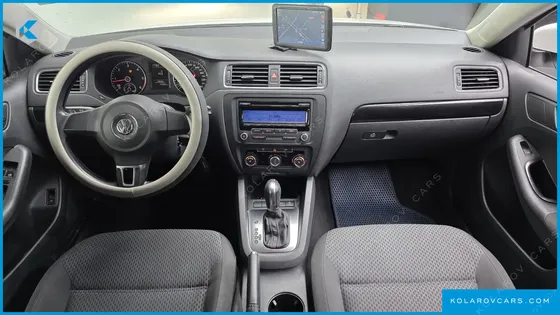 VOLKSWAGEN JETTA 1.6 TDI BLUE MOTION