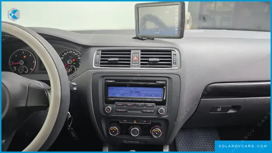VOLKSWAGEN JETTA 1.6 TDI BLUE MOTION