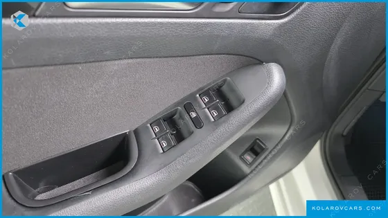 VOLKSWAGEN JETTA 1.6 TDI BLUE MOTION