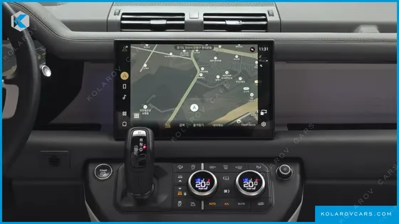 LAND ROVER DEFENDER 110 D300 X-DYNAMIC HSE