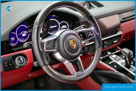 PORSCHE CAYENNE 3.0 COUPE