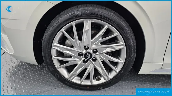 HYUNDAI GRANDEUR 3.3