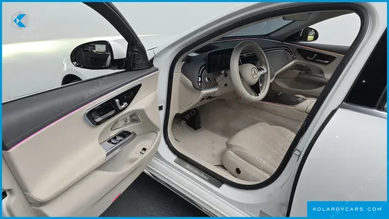 MERCEDES E-CLASS E300 4MATIC EXCLUSIVE