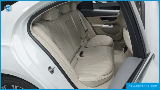 MERCEDES E-CLASS E300 4MATIC EXCLUSIVE