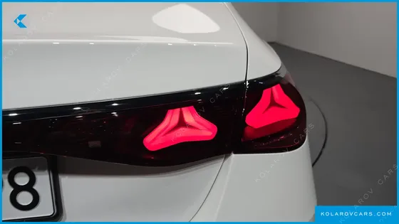 MERCEDES E-CLASS E200 AVANTGARDE