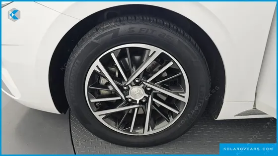 HYUNDAI GRANDEUR 2.5