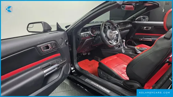 FORD MUSTANG GT CONVERTIBLE