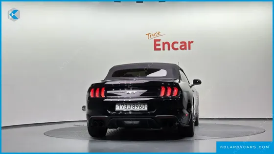 FORD MUSTANG GT CONVERTIBLE