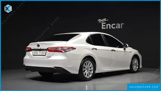 TOYOTA CAMRY 2.5 LE HYBRID