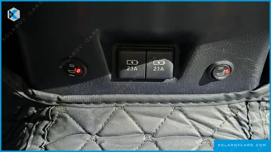 TOYOTA CAMRY 2.5 LE HYBRID