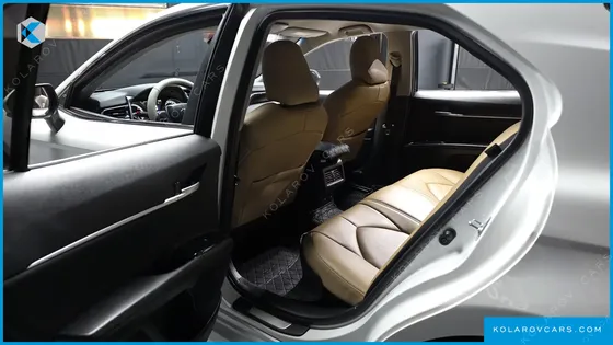 TOYOTA CAMRY 2.5 LE HYBRID