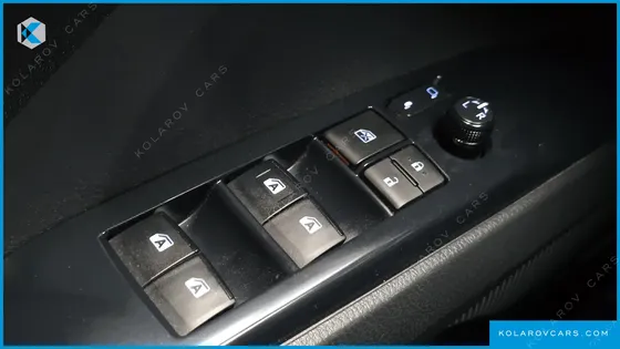 TOYOTA CAMRY 2.5 LE HYBRID