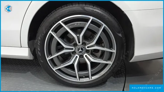 MERCEDES E-CLASS E220D 4MATIC AMG LINE