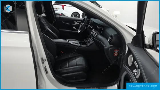MERCEDES E-CLASS E220D 4MATIC AMG LINE
