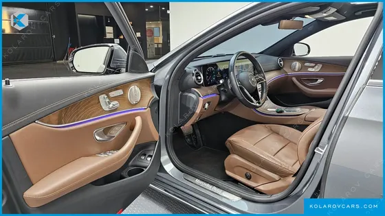 MERCEDES E-CLASS E300E 4MATIC EXCLUSIVE