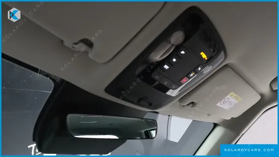 KIA CARNIVAL 7-SEATER NOBLESSE