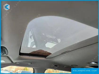 KIA CARNIVAL 9-SEATER NOBLESSE