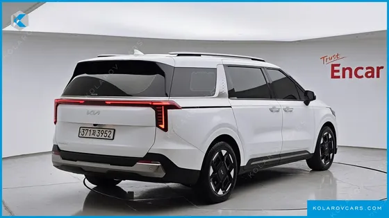 KIA CARNIVAL GASOLINE 9-SEATER NOBLESSE