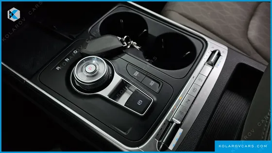 KIA CARNIVAL 9-SEATER PRESTIGE