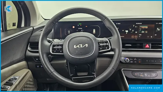 KIA CARNIVAL 9-SEATER PRESTIGE