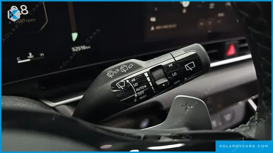 KIA CARNIVAL 9-SEATER PRESTIGE