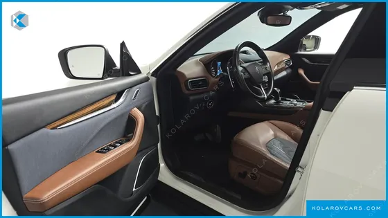 MASERATI LEVANTE 3.0 DIESEL AWD GRANLUSSO