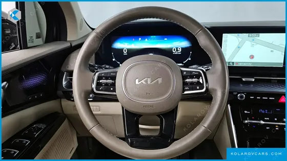 KIA CARNIVAL 7-SEATER HI-LIMOUSINE