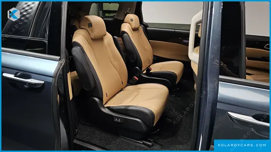 KIA CARNIVAL GASOLINE 9-SEATER SIGNATURE