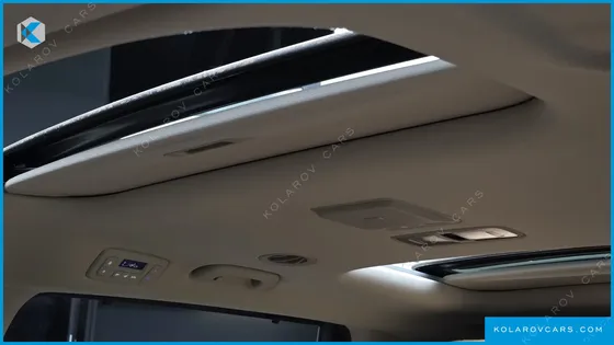 KIA CARNIVAL GASOLINE 7-SEATER SIGNATURE