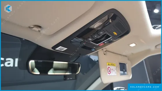 KIA CARNIVAL GASOLINE 7-SEATER SIGNATURE