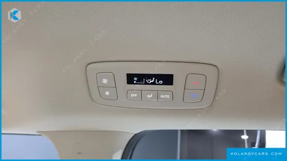KIA CARNIVAL GASOLINE 7-SEATER SIGNATURE