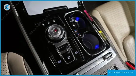 KIA CARNIVAL 9-SEATER HI-LIMOUSINE
