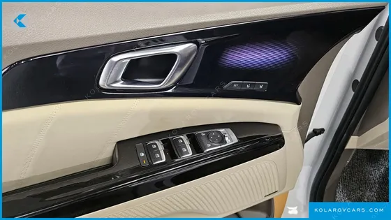 KIA CARNIVAL 9-SEATER HI-LIMOUSINE