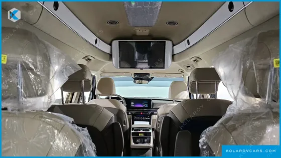 KIA CARNIVAL 9-SEATER HI-LIMOUSINE